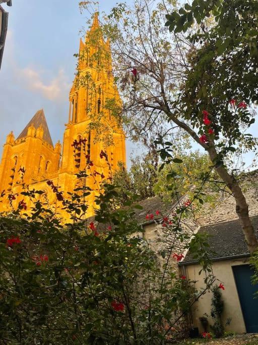 Appartement Sur Le Parvis De La Cathedrale Senlis  Eksteriør billede