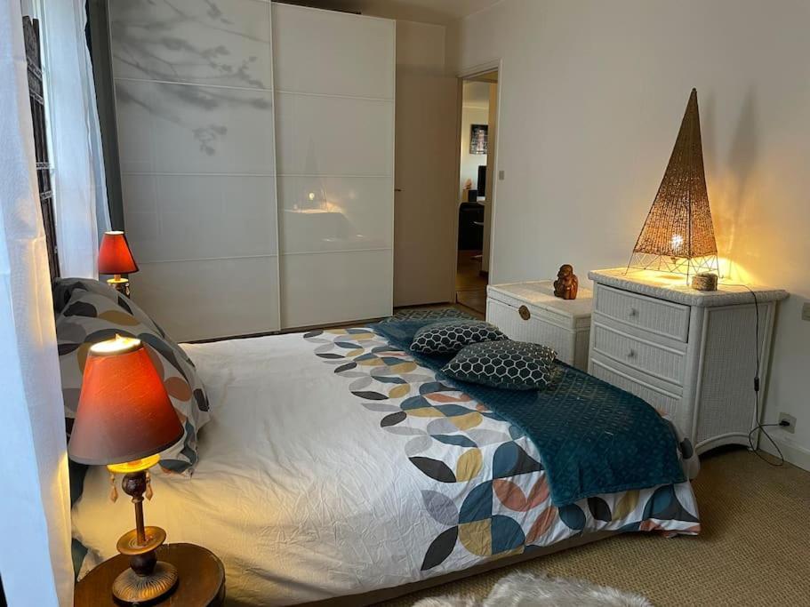 Appartement Sur Le Parvis De La Cathedrale Senlis  Eksteriør billede